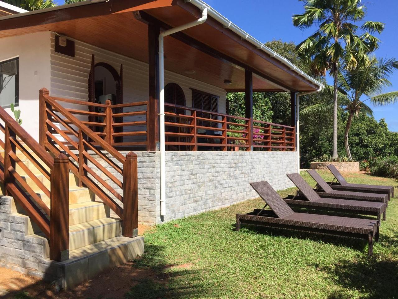 Le Grand Bleu Villas Baie Sainte Anne Exterior photo