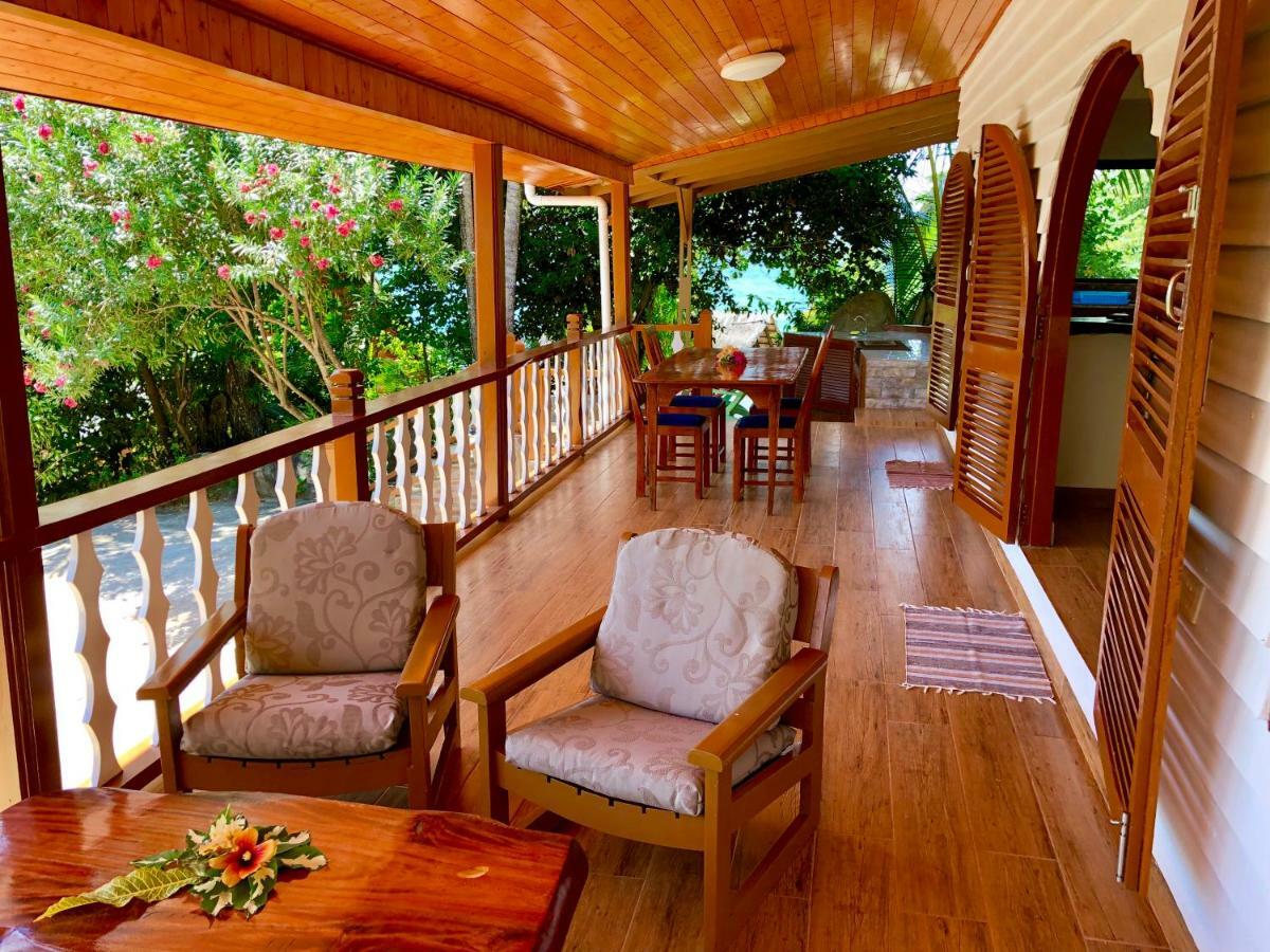 Le Grand Bleu Villas Baie Sainte Anne Exterior photo