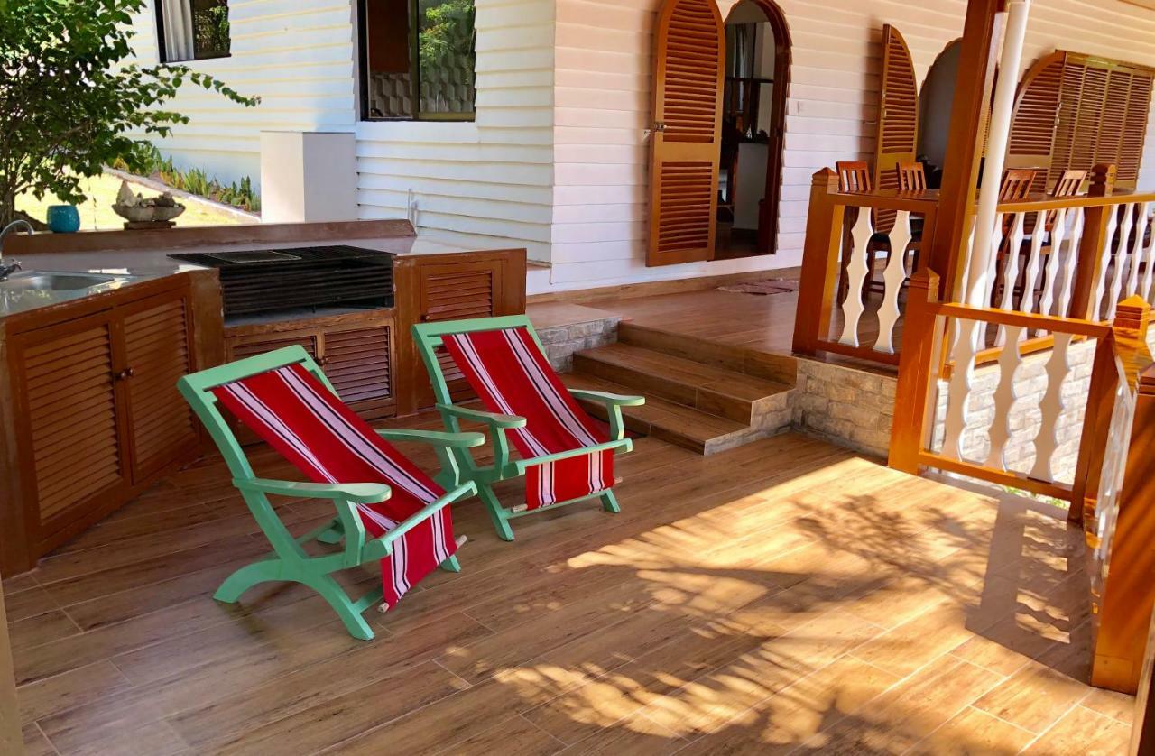 Le Grand Bleu Villas Baie Sainte Anne Exterior photo
