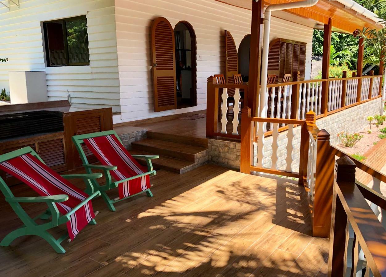 Le Grand Bleu Villas Baie Sainte Anne Exterior photo