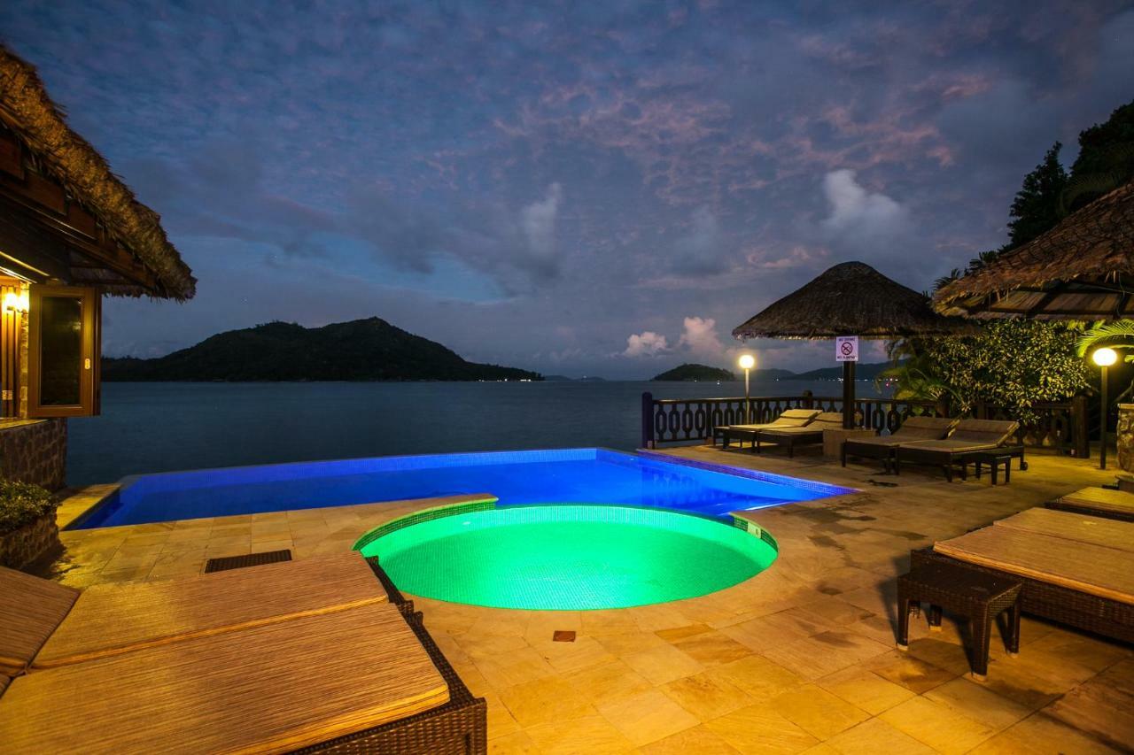 Le Grand Bleu Villas Baie Sainte Anne Exterior photo